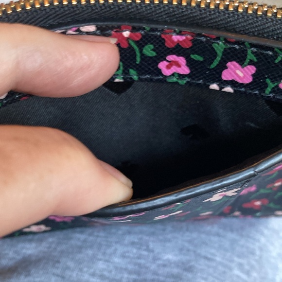 ❤️❤️ Kate Spade NWOT Schuyler Floral Key Ring Card Holder - Picture 4 of 6